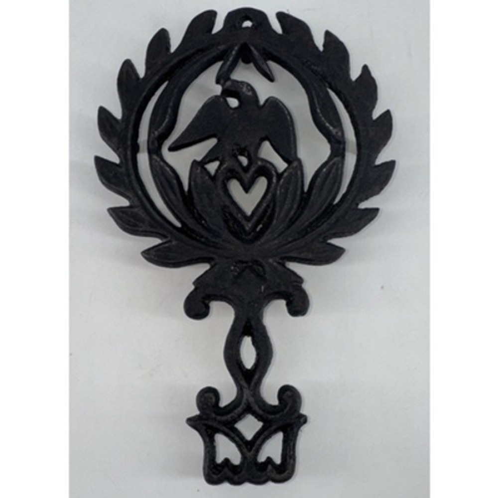 Trivet Cast‎ Iron Vintage 1949 Wilton Metal Eagle Heart 8.5" T-13 Farmhouse